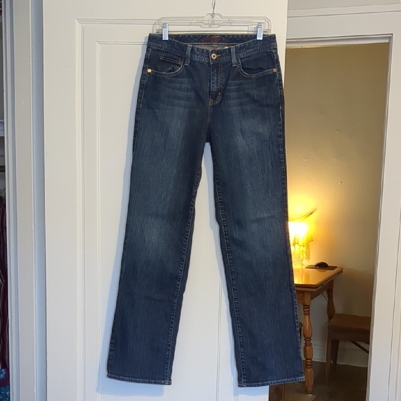 Eddie Bauer Long Straight Leg Dark Wash Mid Rise Jeans 8L - Picture 2 of 5
